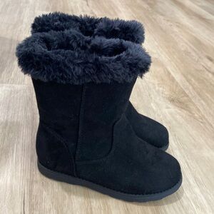 NEW Girls Cat & Jack Leah Faux Fur Boots
